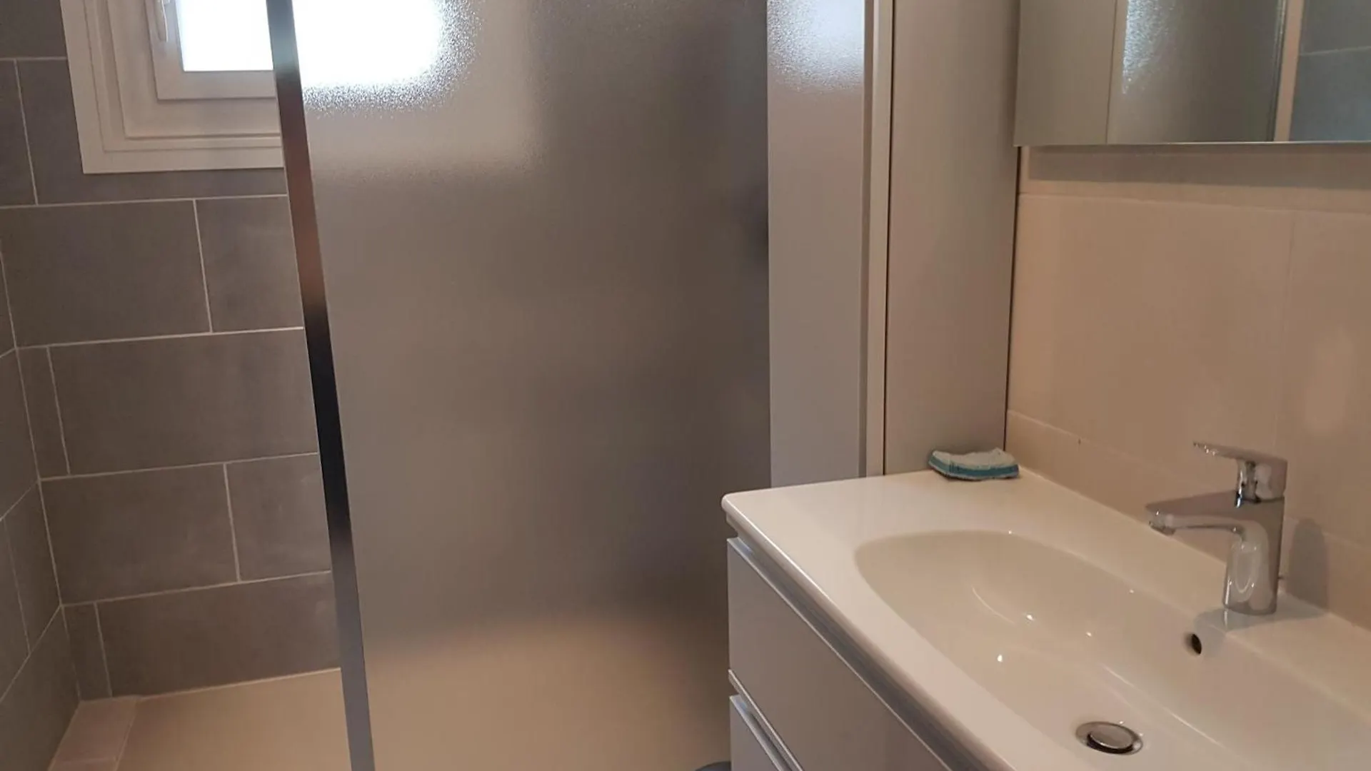 Appartement 2 Chambres Avec Wi-Fi, Parking Et Animaux Admis - Fr-1-671-228 莱热 公寓